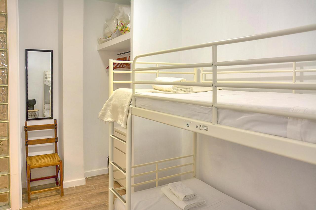 Family Apartment In Triana Sevilla Eksteriør billede