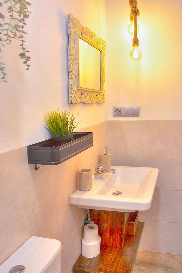 Family Apartment In Triana Sevilla Eksteriør billede