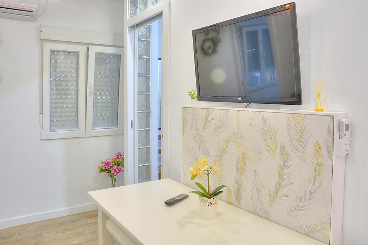 Family Apartment In Triana Sevilla Eksteriør billede